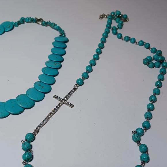 Lot Of 2 turquoise Colored Bead Fashion Necklaces See Pictures For Reference. - Picture 4 of 5